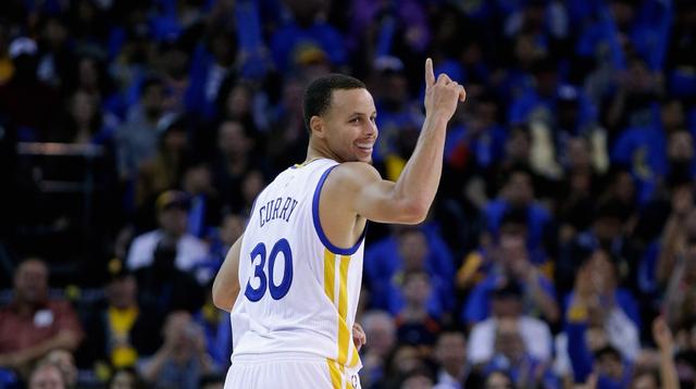  库里单场13记三分破联赛纪录  