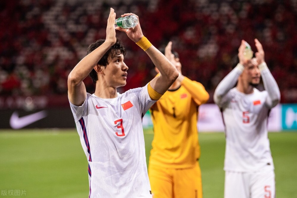  阿雅克肖遭遇六连败，主教练主动递交辞呈  